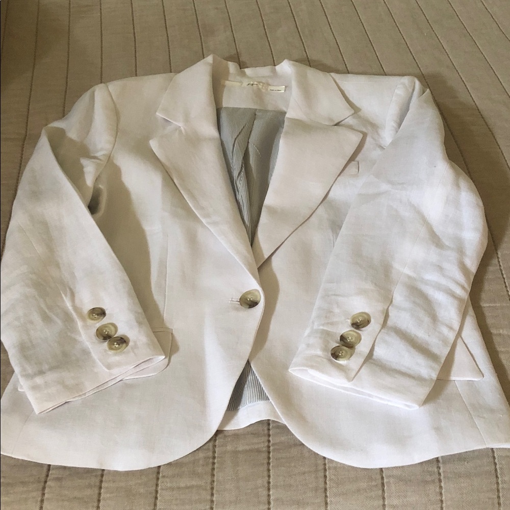 Gibson Women’s White Linen Blazer - Classic Tailored Jacket